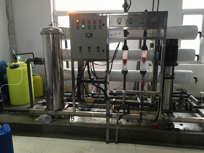TES-2T雙級(jí)反滲透制水機(jī)