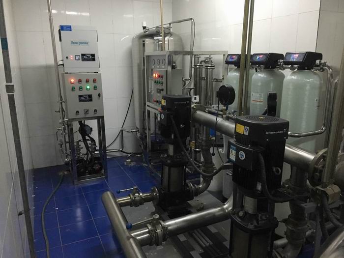 TES-YY醫(yī)用雙級反滲透制水機