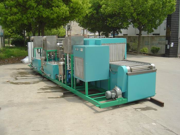 TEA-7200通過(guò)式變速器零件清洗機(jī)